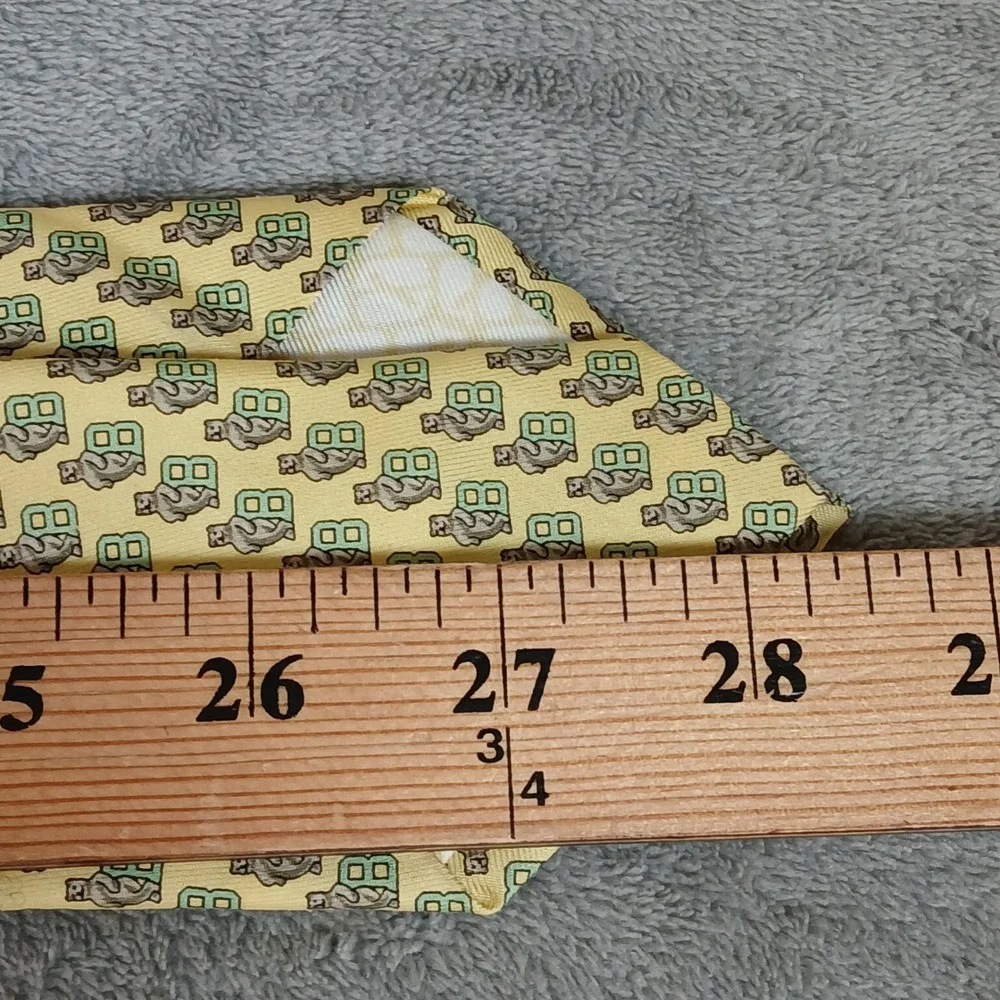 Berkshire School Vineyard Vines Tie Mens OS Bear Mascot Yellow Silk NCAA Prep